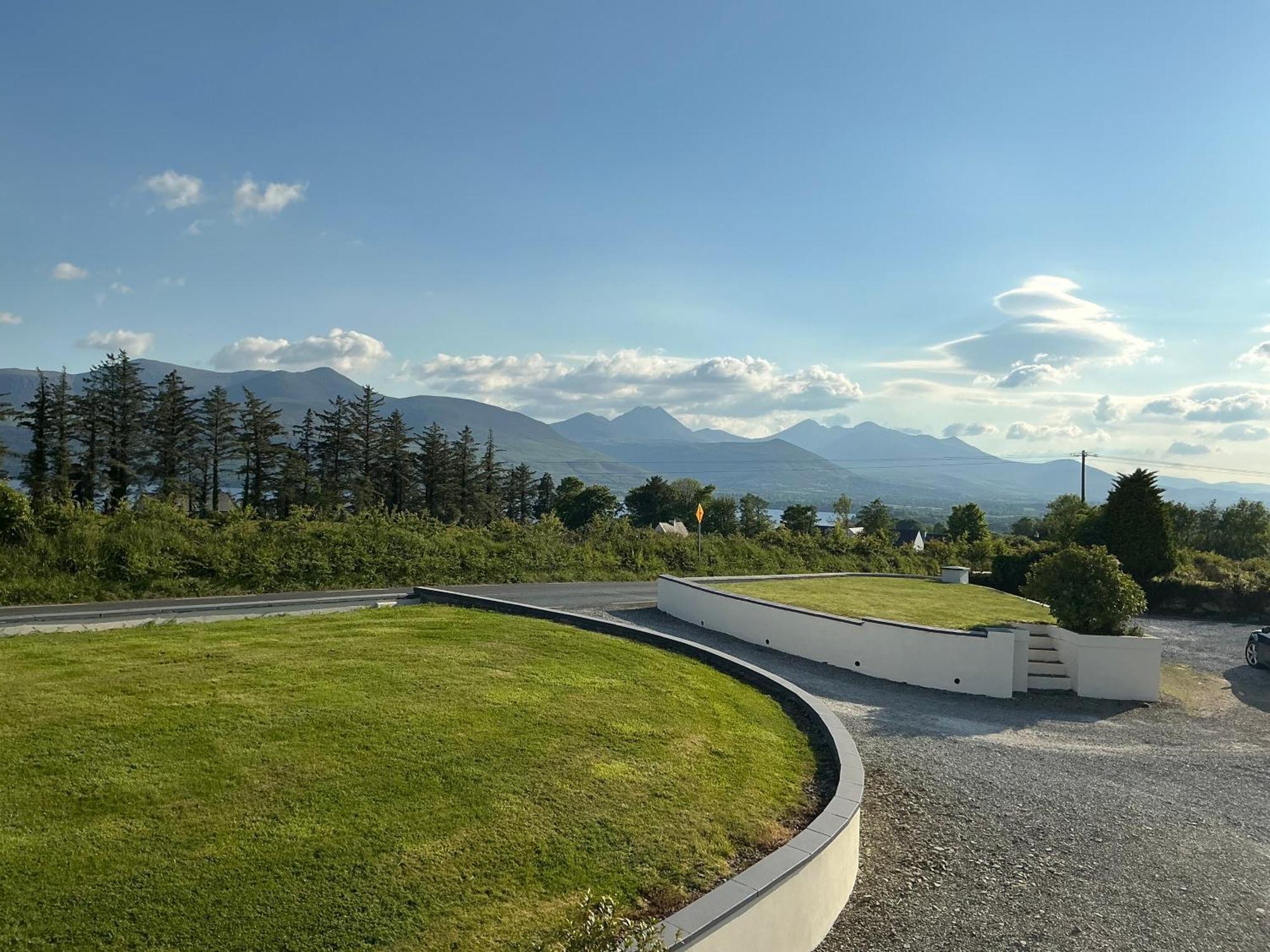 Arbutus Lodge Килларни Экстерьер фото